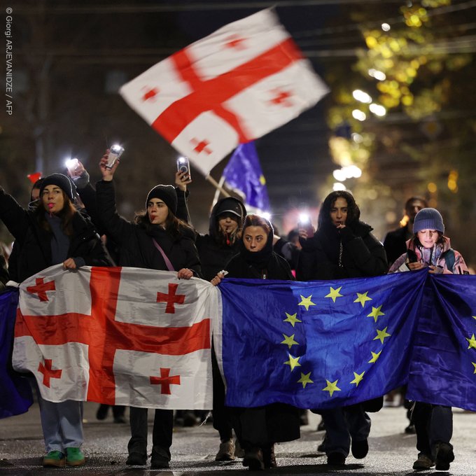 EU suspends visa-free travel for Georgian officials over democratic issues