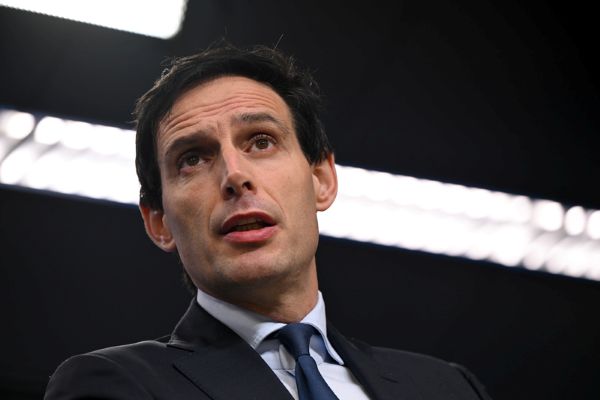 European Commission revises carbon measure system to protect industry