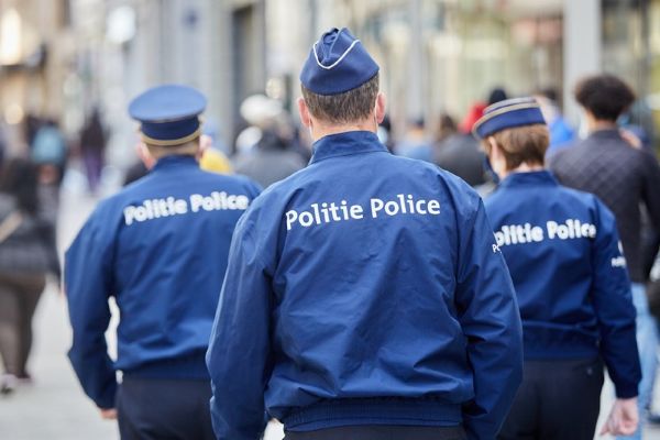 Commission proposes EU-wide rules to combat firearms trafficking