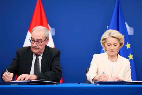 European Commission and Swiss Confederation sign a broad package of EU-Switzerland agreements