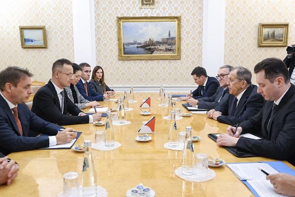 Hungary signs trade deal with Russia despite EU sanctions